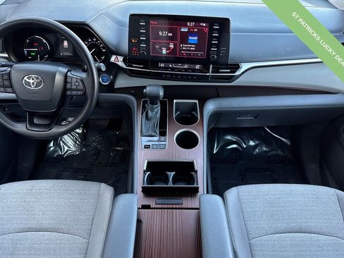 Used 2024 Toyota Sienna LE image 13