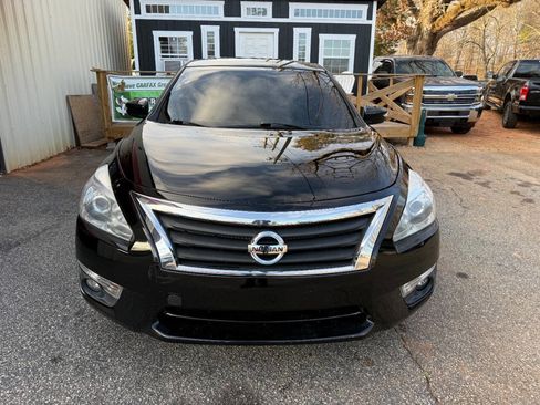 Used 2015 Nissan Altima 2.5 SV w/ Convenience Package image 3