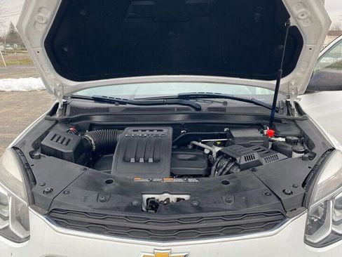 Used 2017 Chevrolet Equinox LS image 4