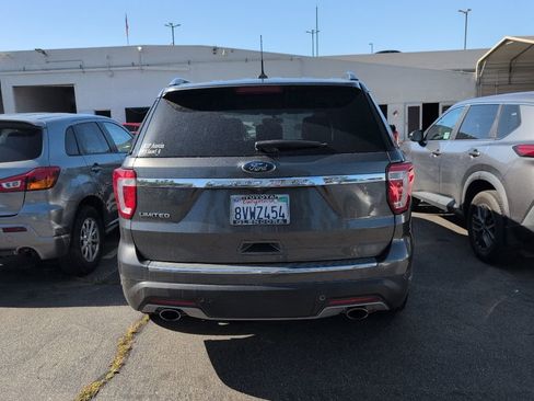 Used 2019 Ford Explorer Limited w/ Class III Trailer Tow Package FWD image 5