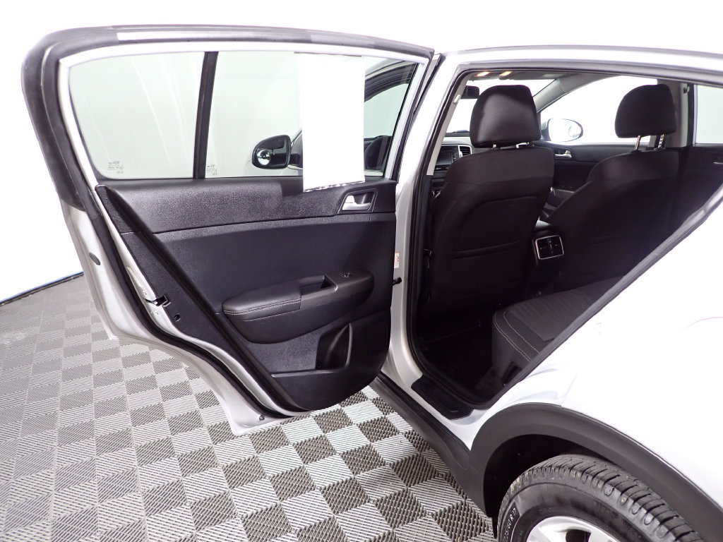 Used 2019 Kia Sportage LX AWD/4WD image 29