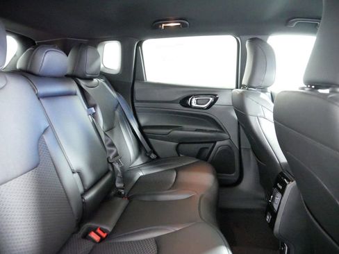 New 2025 Jeep Compass Latitude w/ Altitude Special Edition image 28