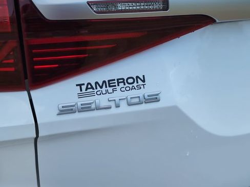 Used 2023 Kia Seltos S AWD/4WD image 5