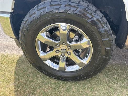 Used 2022 Ford F150 Lariat image 7