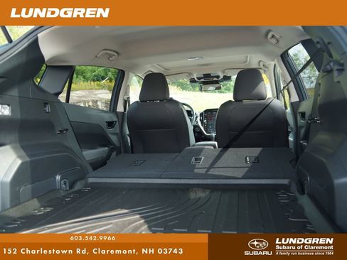 Used 2024 Subaru Crosstrek 2.0i Premium AWD/4WD image 34