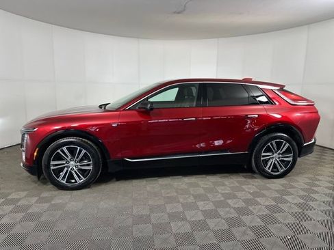 Used 2024 Cadillac Lyriq Luxury w/ LPO, Floor Liner Package image 6