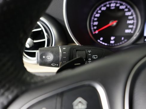 Used 2017 Mercedes-Benz GLC 300 4MATIC image 27