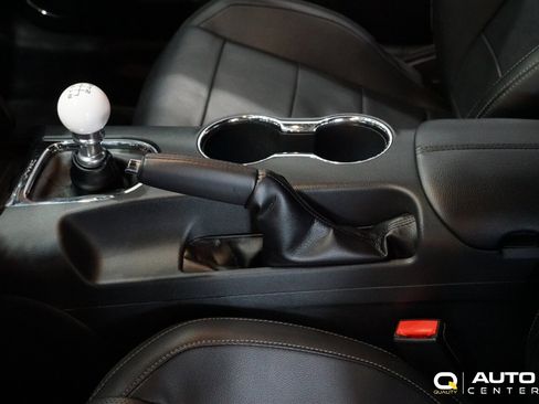 Used 2017 Ford Mustang GT Premium w/ Equipment Group 401A image 30