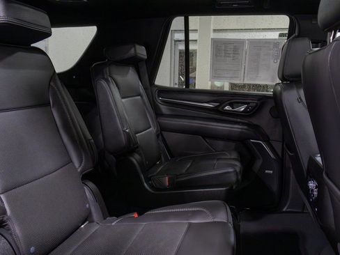 Used 2021 GMC Yukon Denali image 13