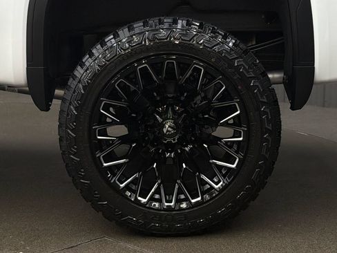 Used 2026 GMC Sierra 1500 AT4 w/ AT4 Premium Package AWD/4WD image 12