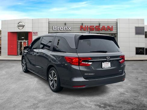Used 2023 Honda Odyssey Touring image 5