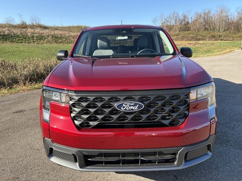 New 2025 Ford Maverick XLT image 8