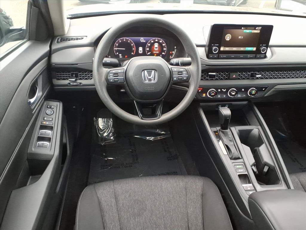 Used 2024 Honda Accord EX image 9