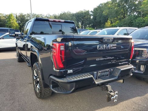 Used 2024 GMC Sierra 3500 Denali Ultimate AWD/4WD image 3