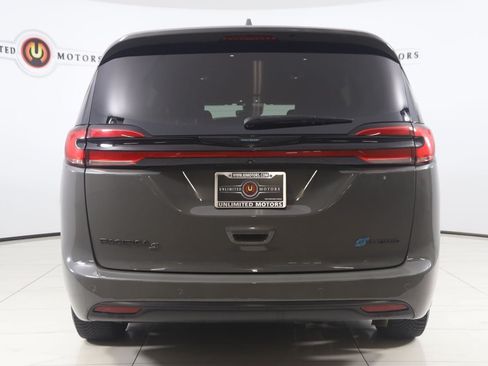 Used 2021 Chrysler Pacifica Touring-L w/ S Appearance Package FWD image 47
