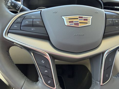 Certified 2023 Cadillac XT5 Premium Luxury image 28