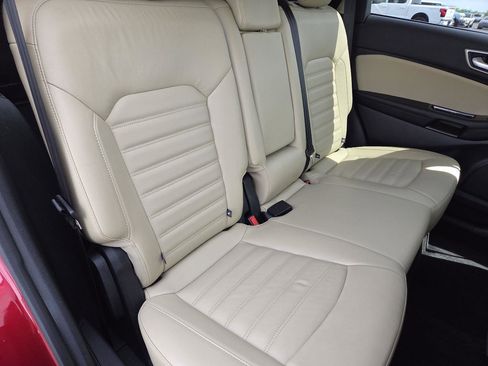 Used 2018 Ford Edge SEL w/ Equipment Group 201A FWD image 16