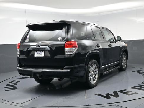 Used 2012 Toyota 4Runner Limited AWD/4WD image 9