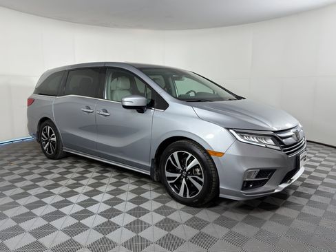 Used 2019 Honda Odyssey Elite image 6