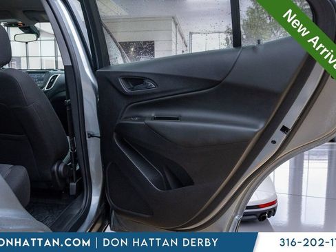 Used 2024 Chevrolet Equinox LT w/ LPO, Floor Liner Package FWD image 22