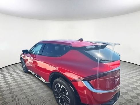 Certified 2024 Kia EV6 Wind RWD image 5