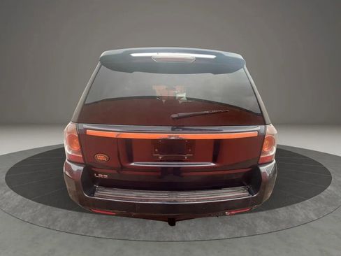 Used 2013 Land Rover LR2 HSE image 5