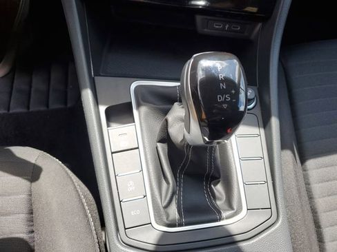 Certified 2025 Volkswagen Jetta S FWD image 30