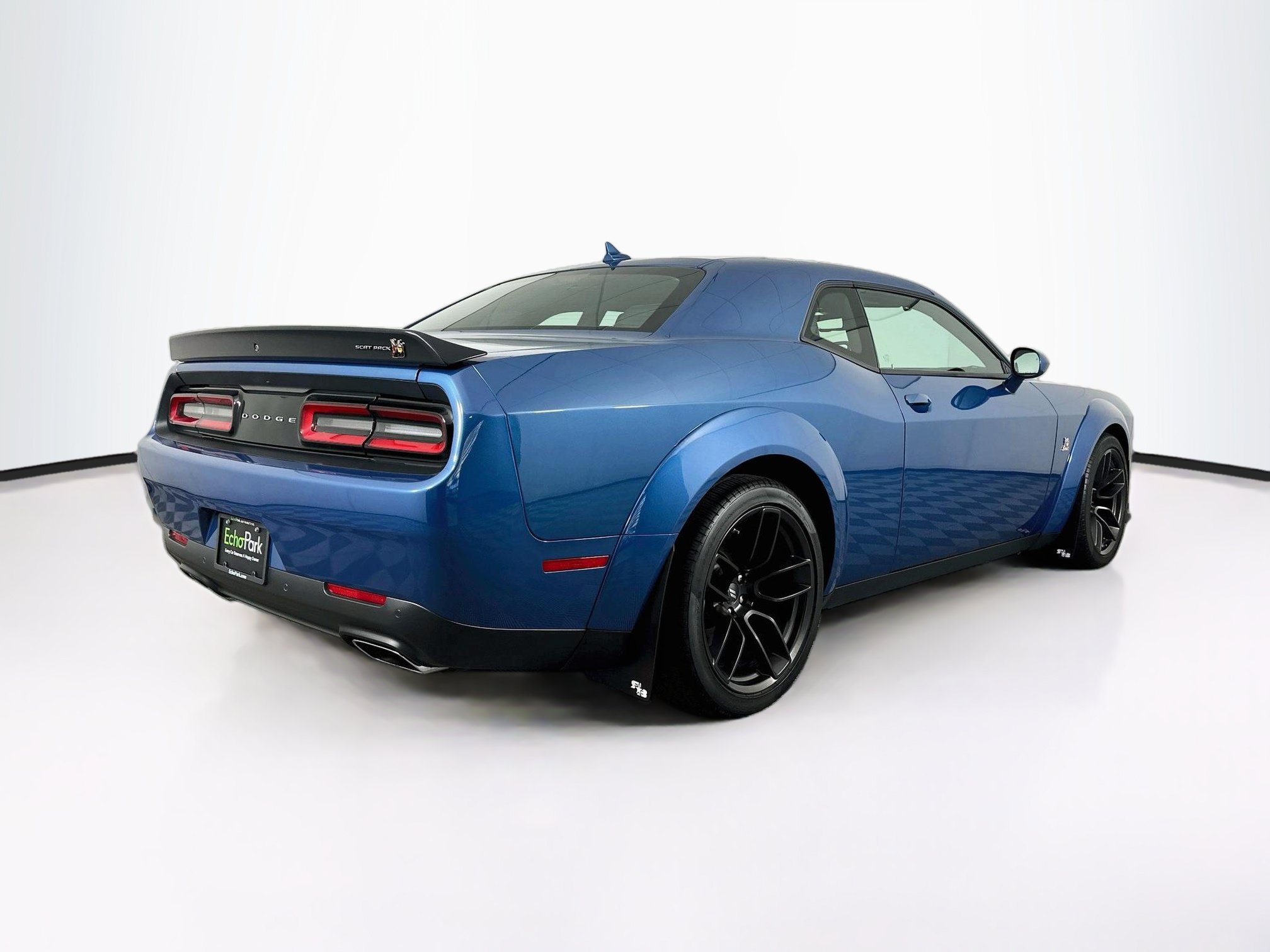 Used 2022 Dodge Challenger R/T Scat Pack RWD image 9