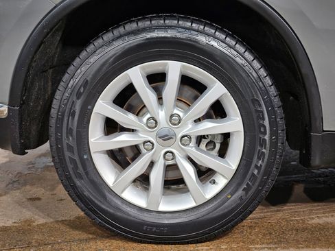 Used 2021 Dodge Durango SXT w/ 3rd Row Seating Group image 17