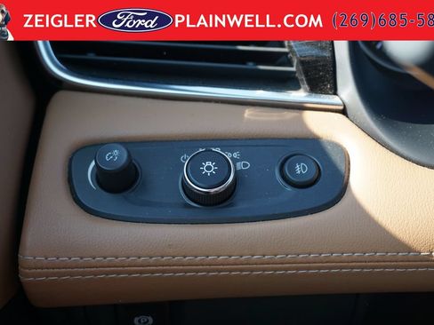 Used 2017 Buick LaCrosse Essence w/ Sun and Shade Package FWD image 28