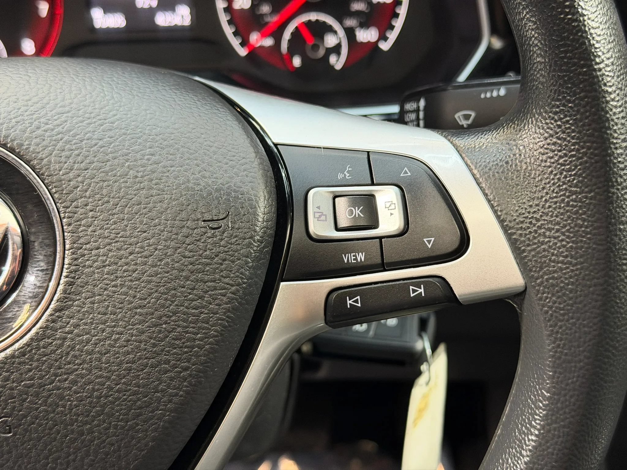 Used 2021 Volkswagen Jetta SE FWD image 19