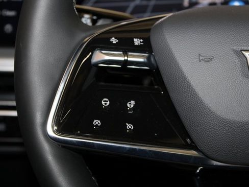 New 2026 Cadillac Lyriq Sport image 22