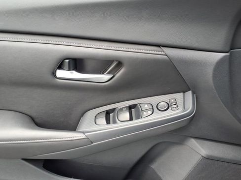 Used 2025 Nissan Sentra SV w/ Trunk Package FWD image 30