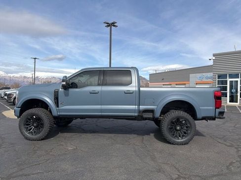 New 2026 Ford F250 Lariat w/ Black Appearance Package image 63