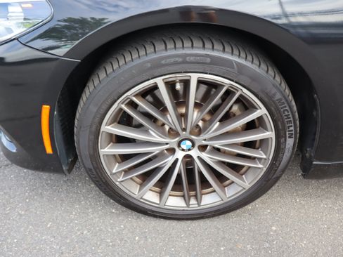 Used 2020 BMW 530i w/ Convenience Package RWD image 41