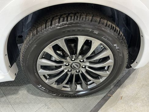 Used 2024 Nissan Armada Platinum w/ Captain's Chairs Package image 47