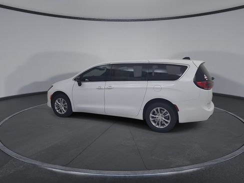 New 2027 Chrysler Pacifica Select AWD/4WD image 10