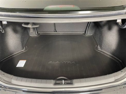 Used 2020 Hyundai Elantra Value Edition w/ Cargo Package (C1) image 18