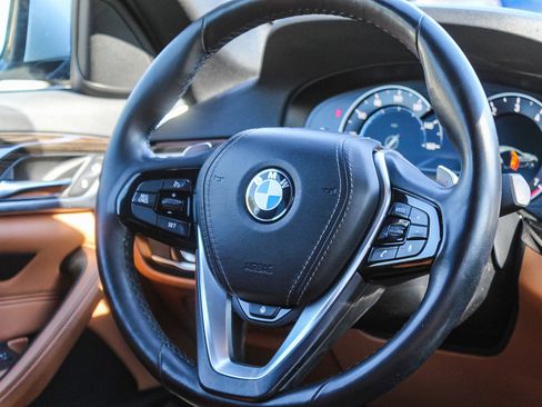 Used 2019 BMW 540i image 15