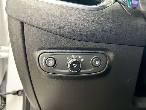 Used 2022 Chevrolet Equinox Premier AWD/4WD image 14