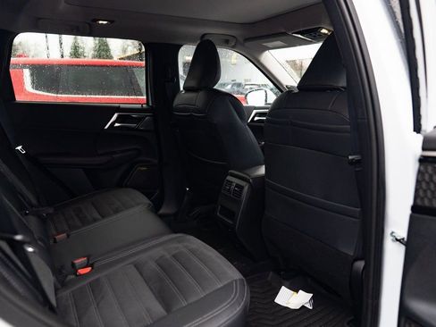 New 2026 Mitsubishi Outlander SE image 23