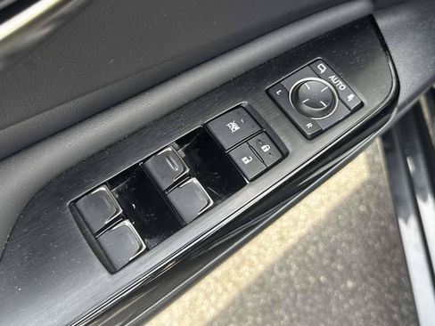 Used 2022 Lexus ES 350 w/ Premium Package FWD image 17