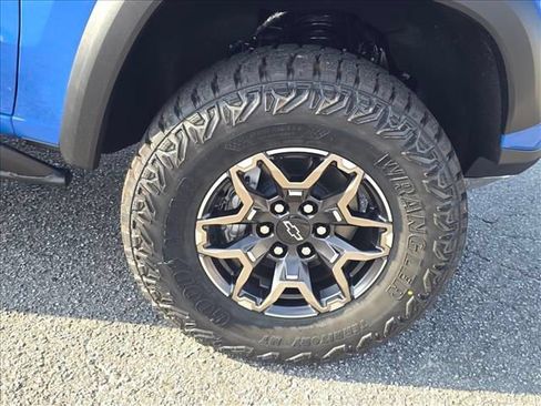 New 2026 Chevrolet Colorado ZR2 w/ Technology Package AWD/4WD image 33