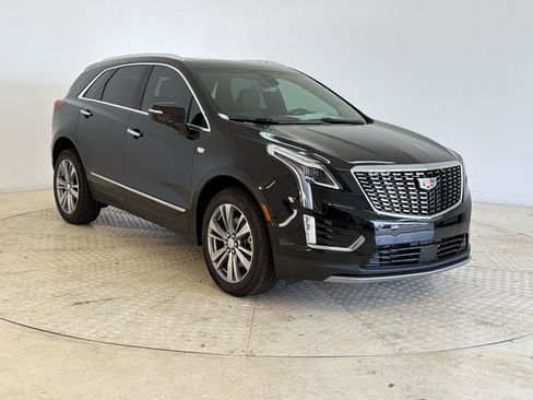 New 2026 Cadillac XT5 Premium Luxury w/ Driver Assist Package FWD image 7