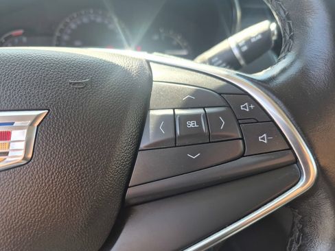 Used 2019 Cadillac XT5 Luxury FWD image 15