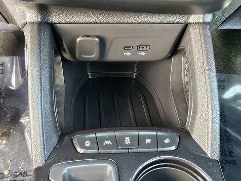 Used 2024 Chevrolet TrailBlazer LS image 27