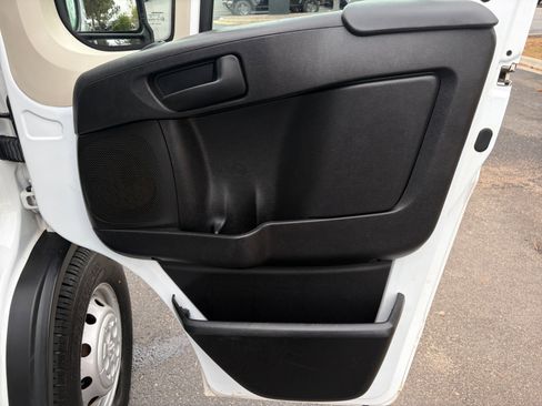 Used 2022 RAM ProMaster 2500 FWD image 16