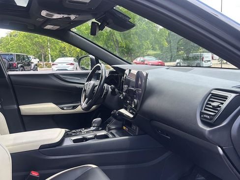 Used 2022 Lexus NX 350h AWD image 16