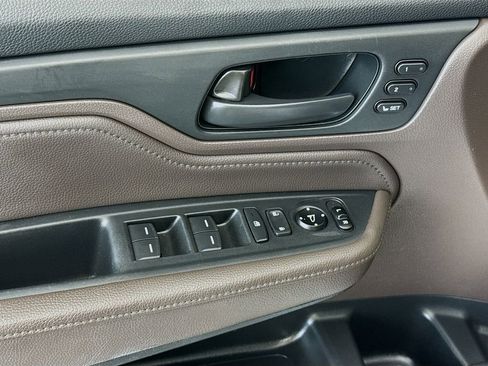 Certified 2018 Honda Odyssey Touring image 25