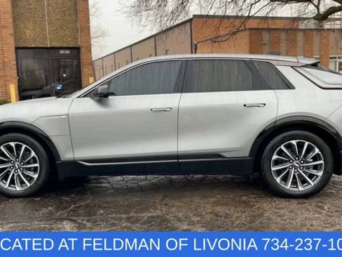 Used 2024 Cadillac Lyriq Sport image 5